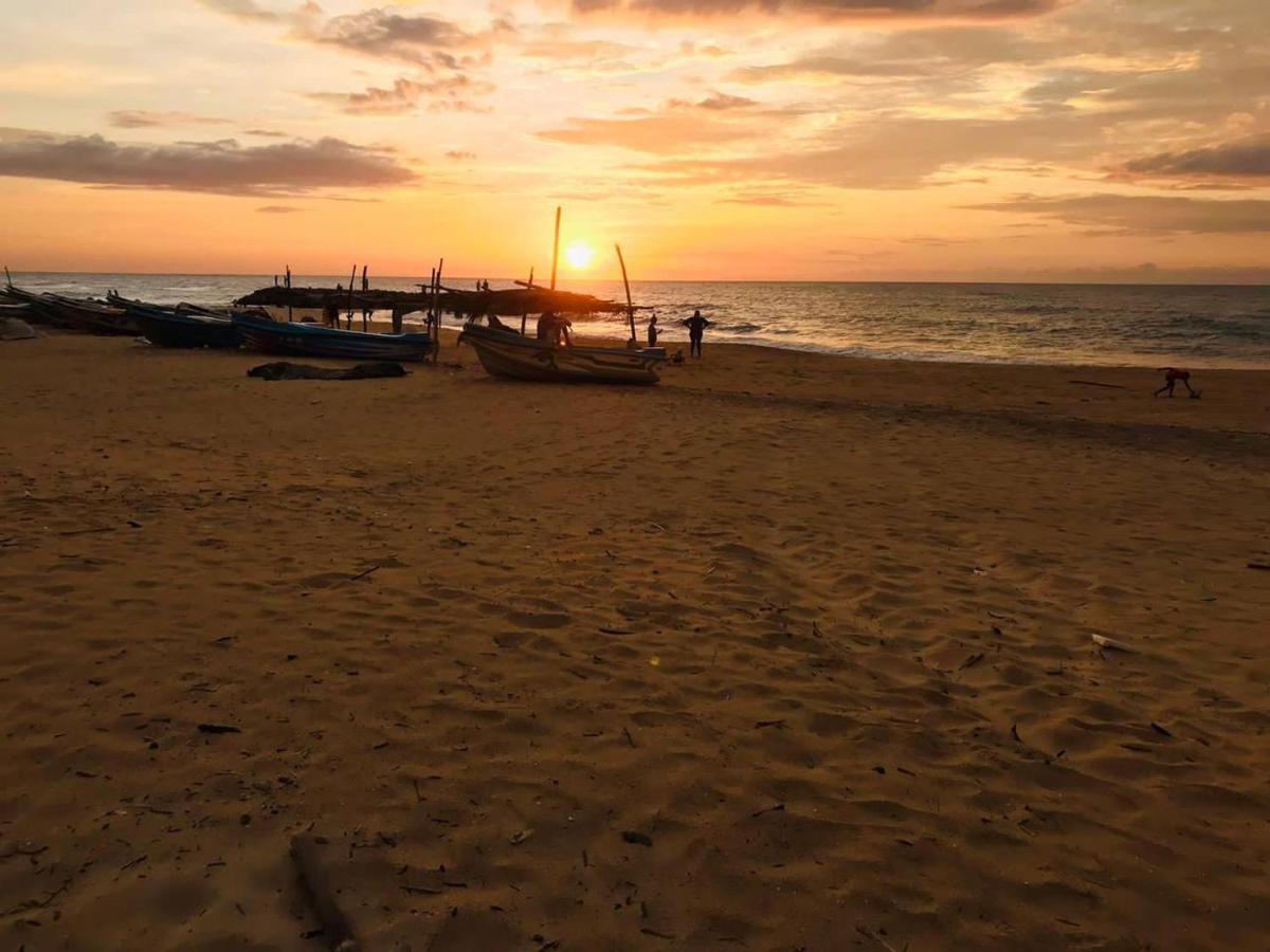 Sea Beach Resort Negombo Kültér fotó